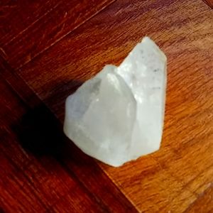 Clear quarts raw price depend if u order size